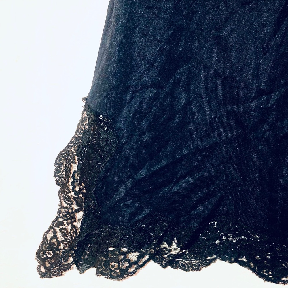 Vintage Slimtite satin lace trim slip skirt - Picture 15 of 16